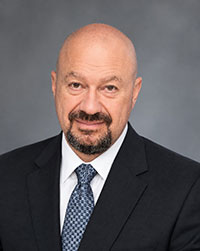 Headshot of Dr. Dan Weltmann