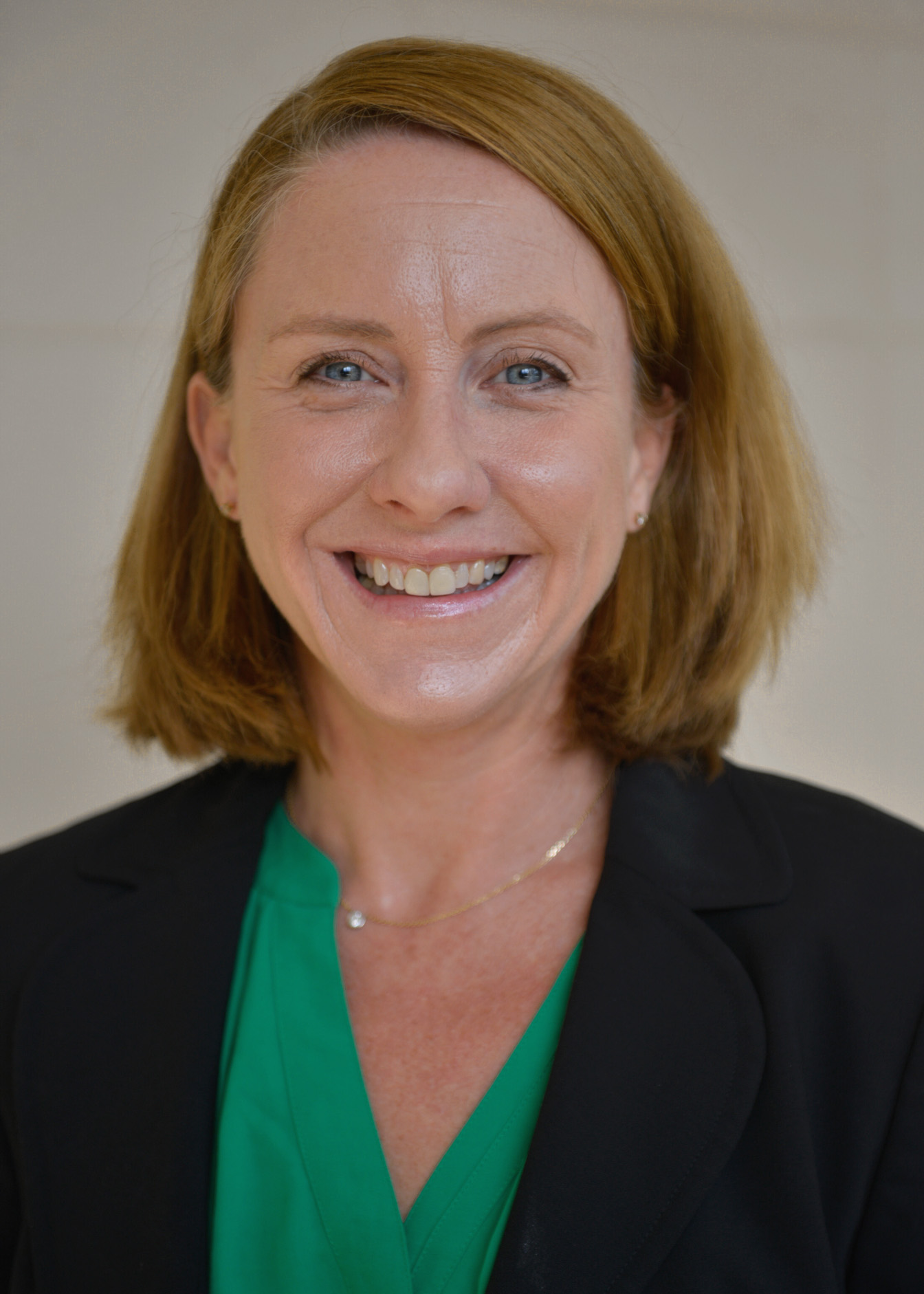 Headshot of Dr. Stephanie Kuhn