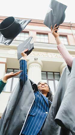 alumni..jpg