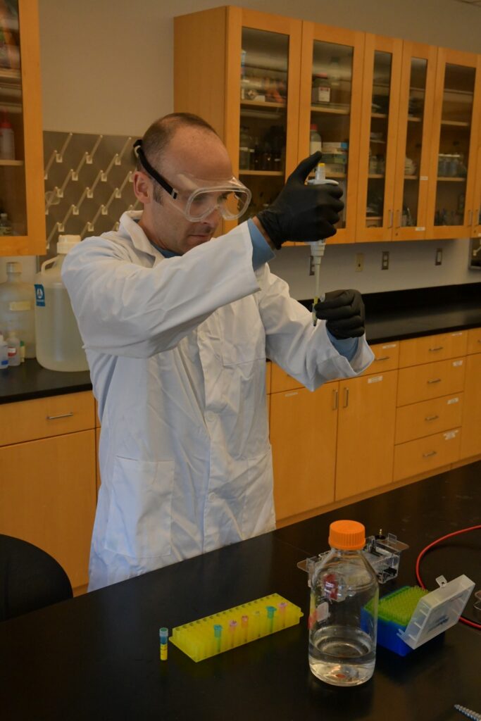 New WCSU science class turns the chemistry lab into a crime scene investigation