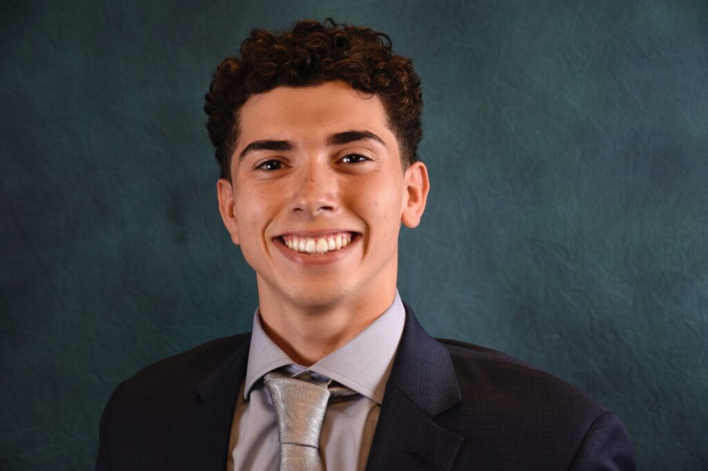 Ismael Ricardo paid forward the good advice he received as a student by becoming a tutor to his peers Ismael Ricardo paid forward the good advice he received as a student by becoming a tutor to his peers