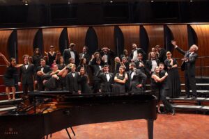 Dr. Kevin Jay Isaacs with the Chamber Singers, 2018