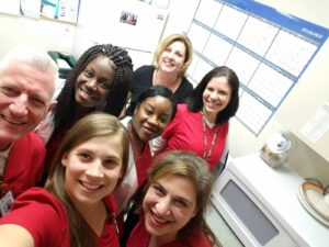 Elizabeth Melita (front right) with Chemotherapy Infusion Nurses at Praxair Cancer Center.