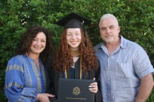 2025 graduate Michaela Quinn with her parents Dina and Kieran Quinn